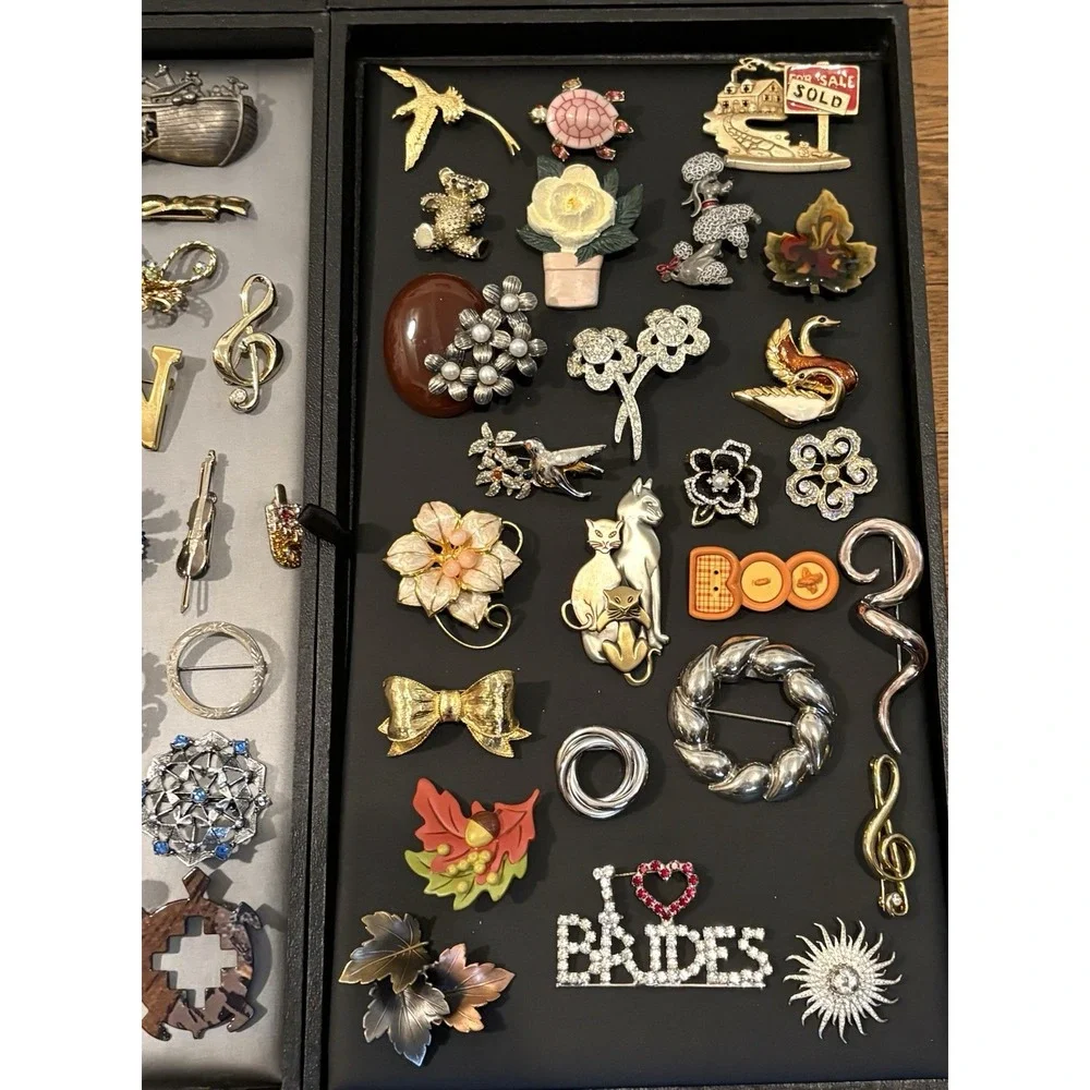 HUGE Vintage - Modern LOT Rhinestone Mixed Material Brooch Pin Some Signed